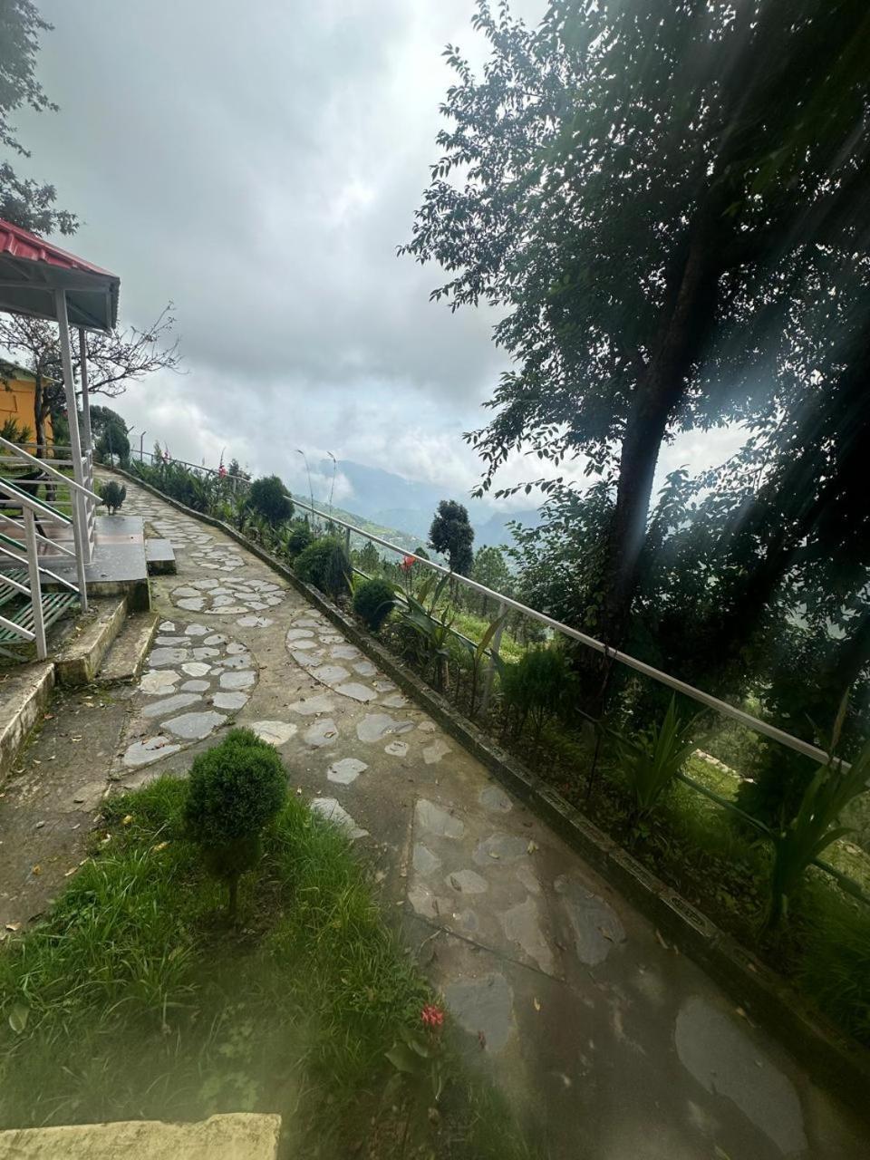 Drona Hills Resorts Kanatal Exterior photo